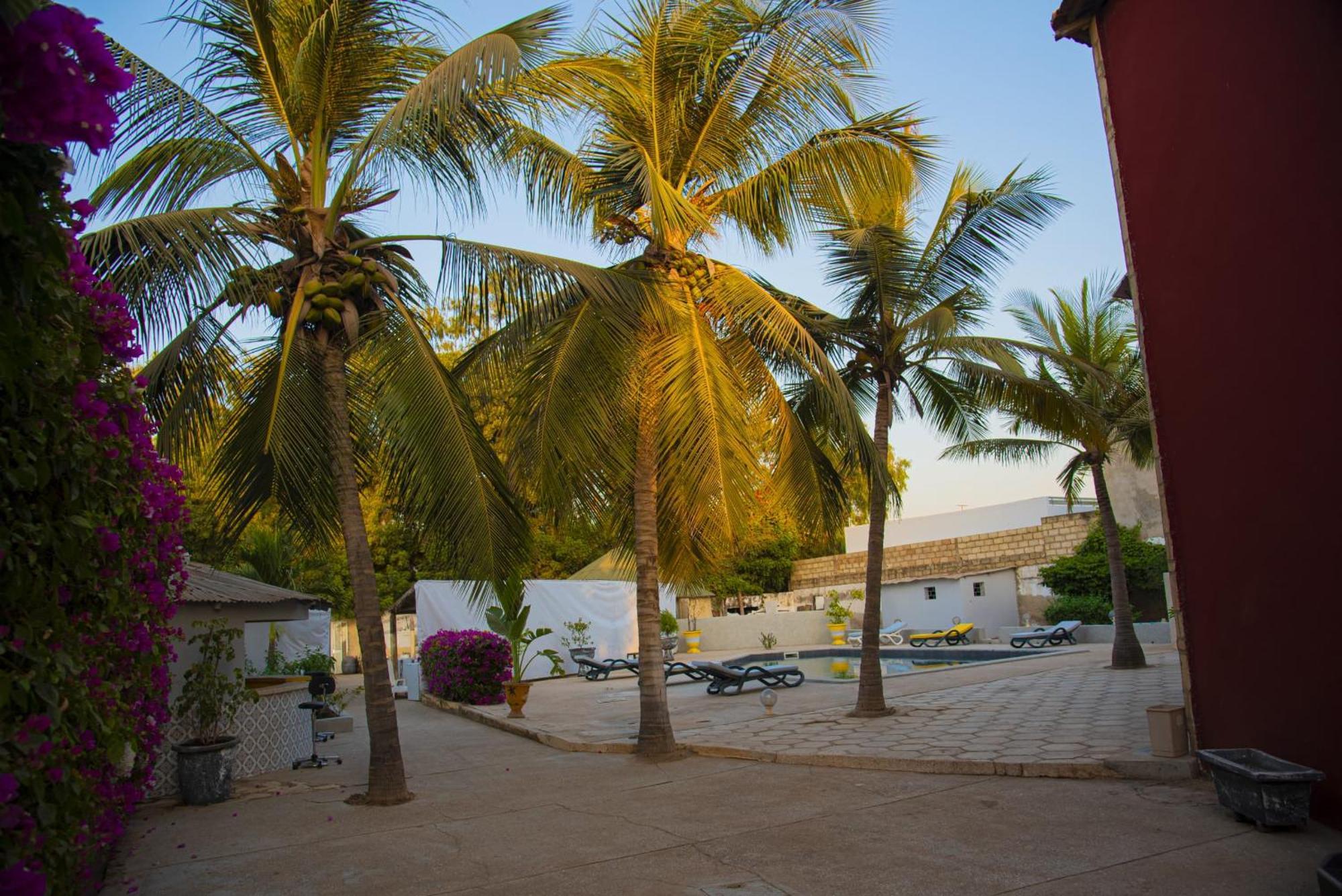 Chambres D'Hotes Villa Luciana Saly Exteriör bild